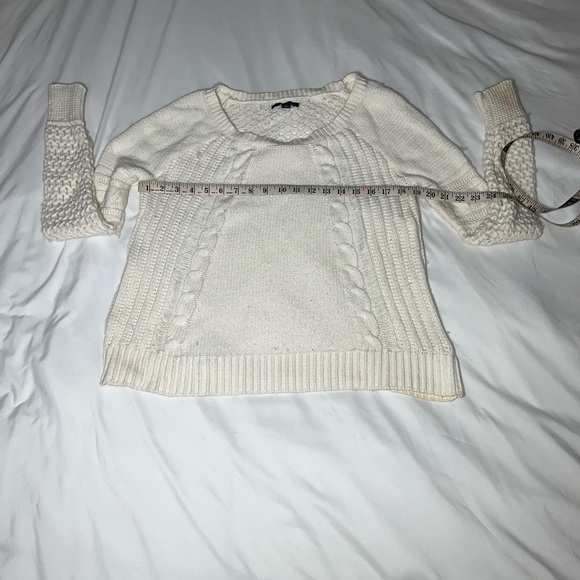 American Eagle White Sweater Medium - Picture 5 of 9